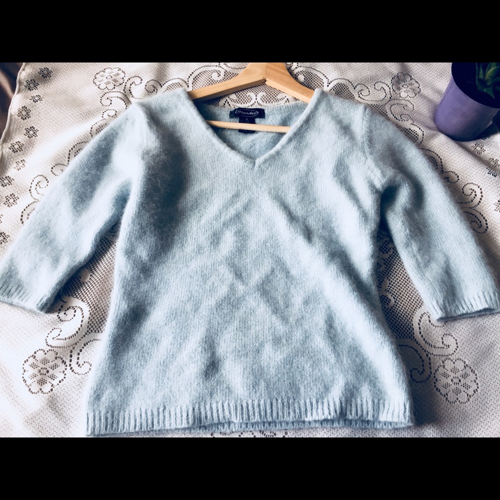 Angora blue light Sweater Medium size